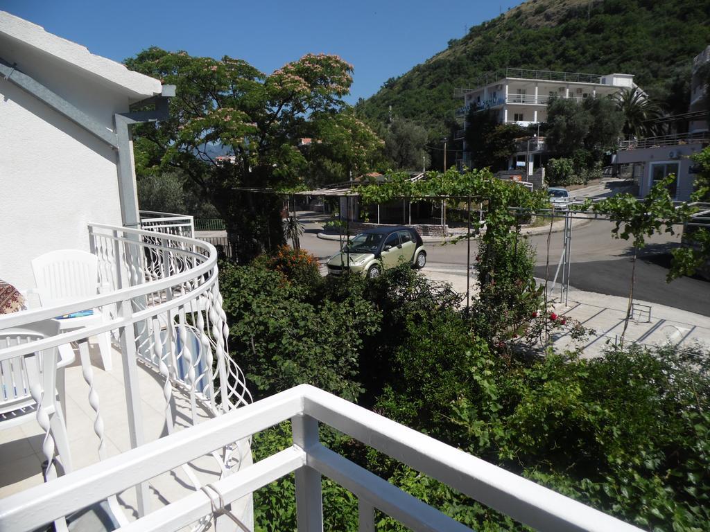 Apartments Slavica Jovanovic スヴェティ・ステファン 部屋 写真